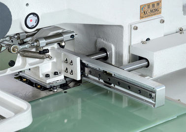 2200 รอบต่อนาทีความเร็วจักรเย็บผ้า Lockstitch หนักอัตโนมัติใช้งานง่าย ผู้ผลิต